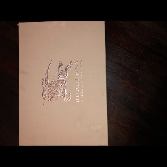 Burberry rain boots - Picture 3 of 8